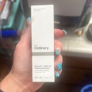 The Ordinary AHA 30% + BHA 2% Peeling Solution - White Box